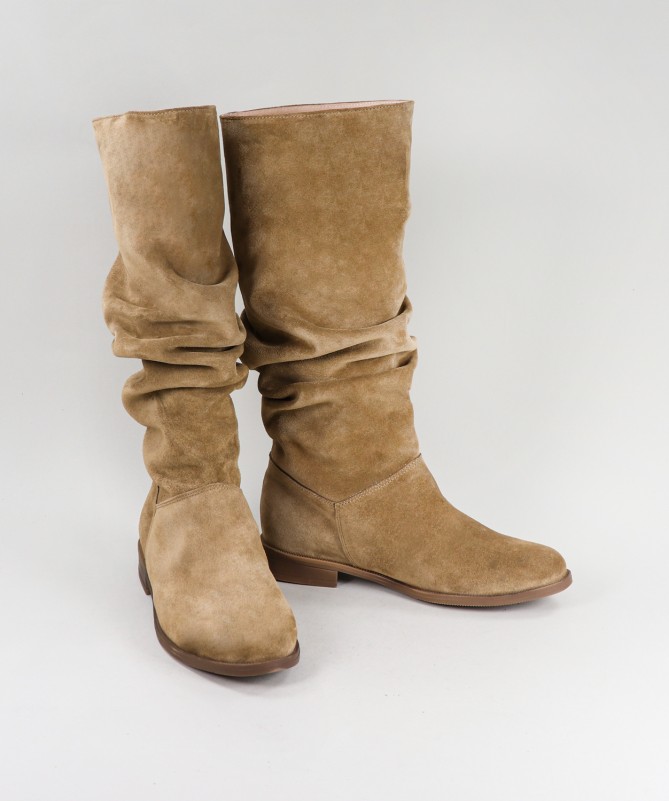 Botas Taupe de Cano Alto Ginova Confortáveis