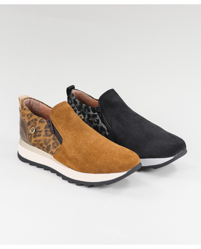 Lady Ginova shoes with Close on the Lateral