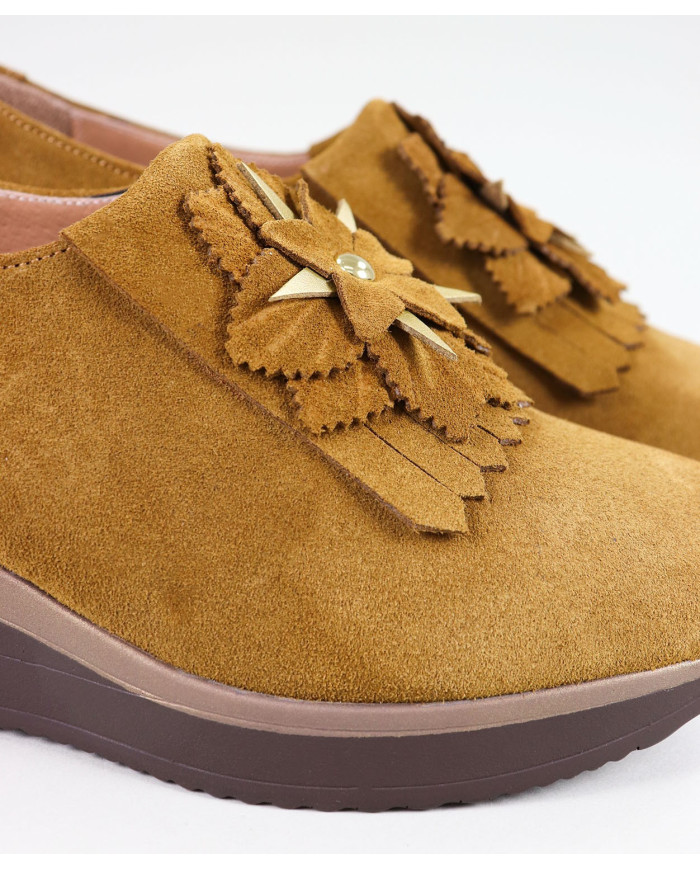 Camel de Senhora Ginova shoes in Cunha