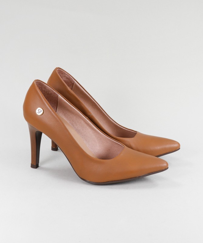 Stilettos Camel de Senhora Ginova em Pele