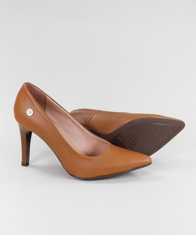 Stilettos Camel de Senhora Ginova em Pele