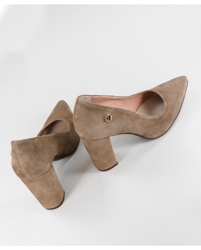 Lady Ginova Taupe Shoes with Square Tacon