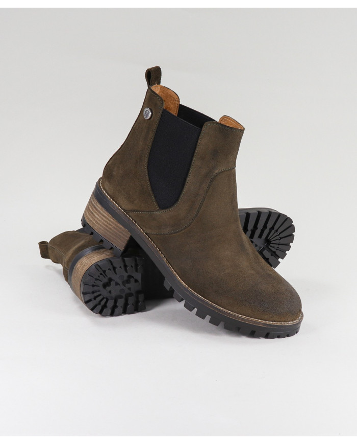 Green Boots of Ms. Ginova with Elastic in the Laterals