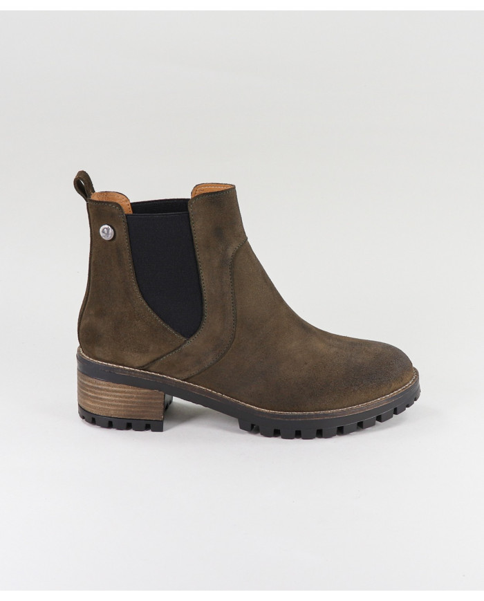 Green Boots of Ms. Ginova with Elastic in the Laterals