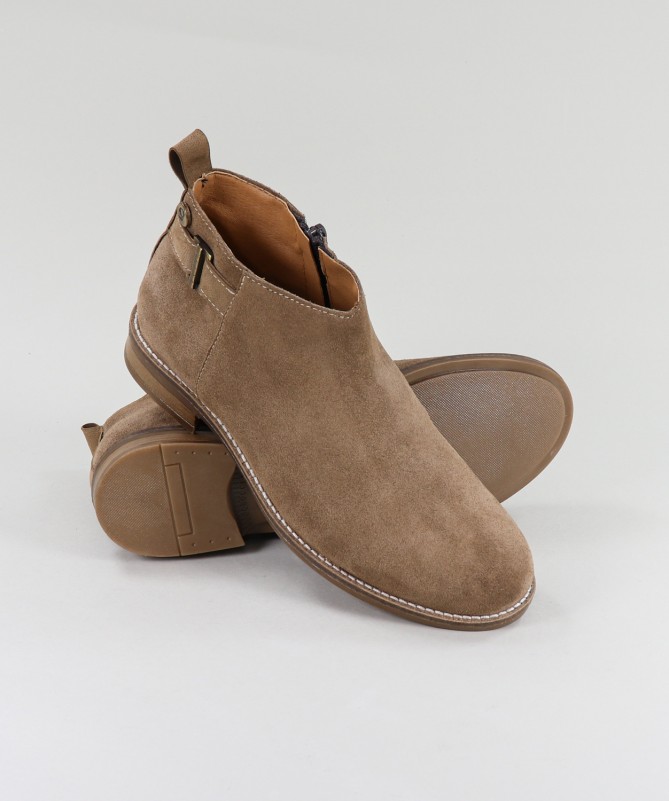 Botas Taupe de Senhora Ginova com Fivela de Lado