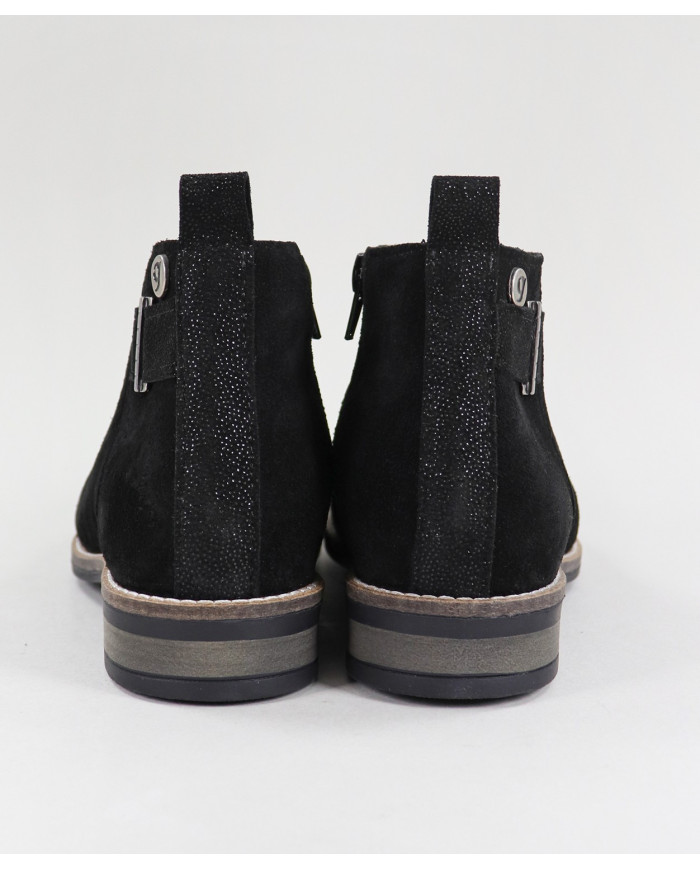 Miss Ginova Black Boots with Side Buckle