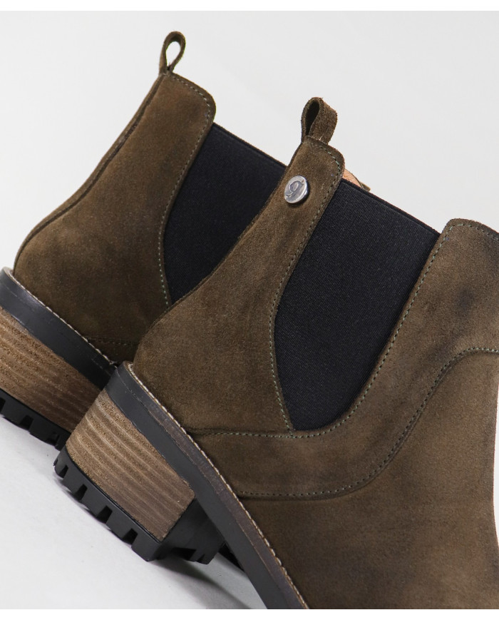 Botas de la Sra. Ginova con Elastic en los Laterales