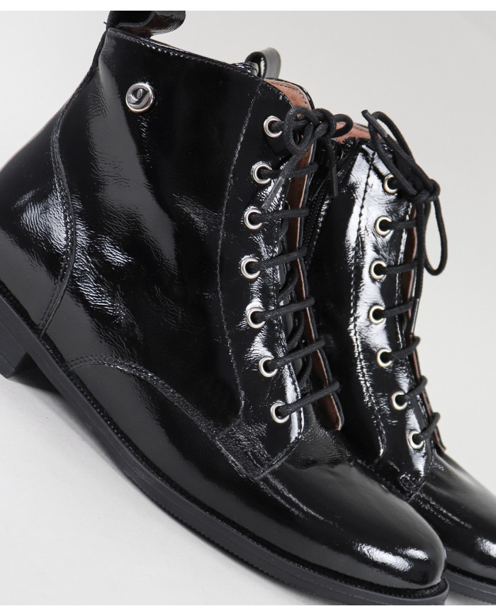 Black Rase Boots of Lady Ginova Envernised