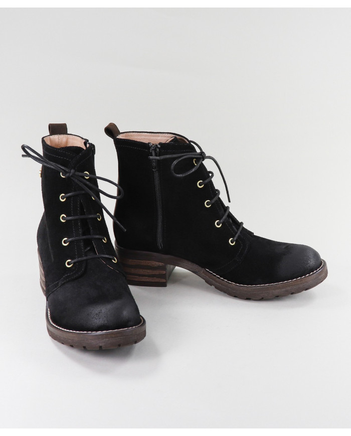 Miss Ginova Black Boots with Wholesalers