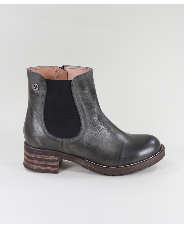 Botas de Lady Ginova con elástico