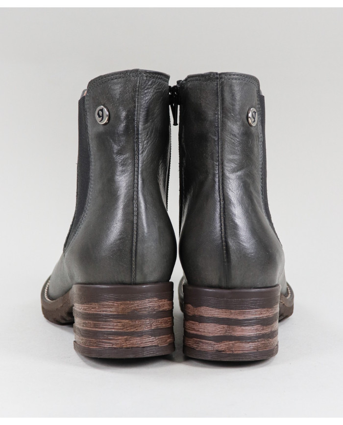 Botas de Lady Ginova con elástico