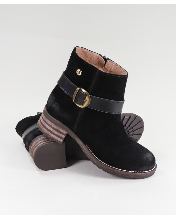 Maria Ginova Boots with Fecho