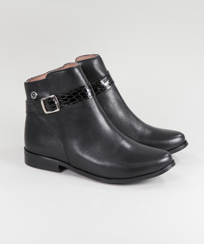 Ginova Biker Boots With Buckle