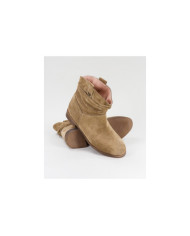 Ms. Ginova Boots with Pullers