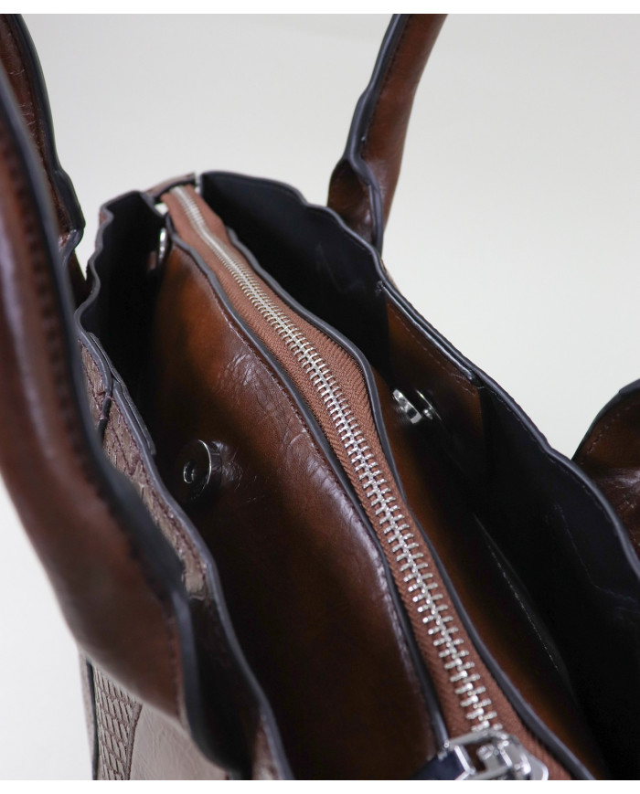 Caso de Brown Lady con Strap Tiracolo