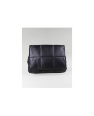 El hombro negro de Lady Bolsa