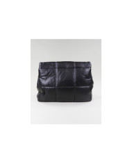 El hombro negro de Lady Bolsa