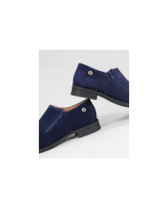 Blue Boots of Lady Ginova with Close on the Lateral