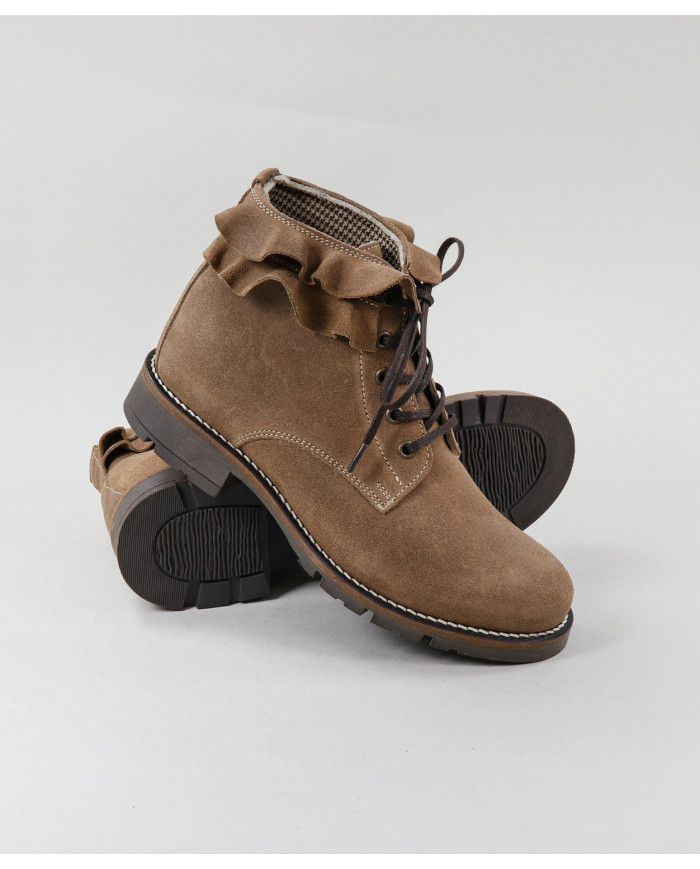 Botas de Senhora Ginova com Folhos