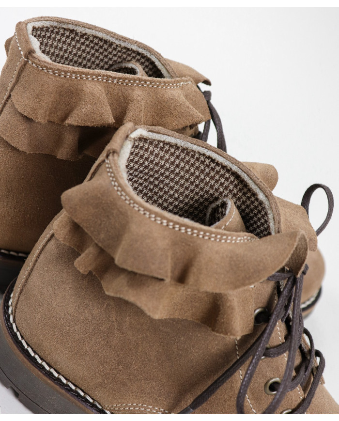 Maria Ginova Botas con Folhos