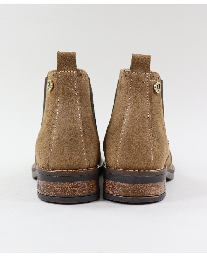 Ms. Ginova Boots with Seams