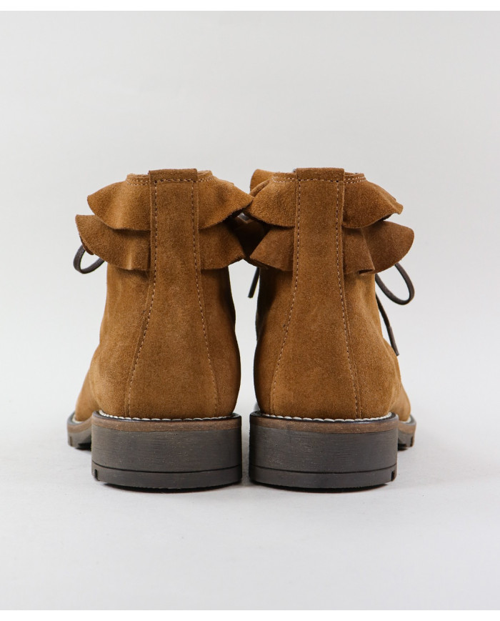 Botas de Senhora Ginova com Folhos