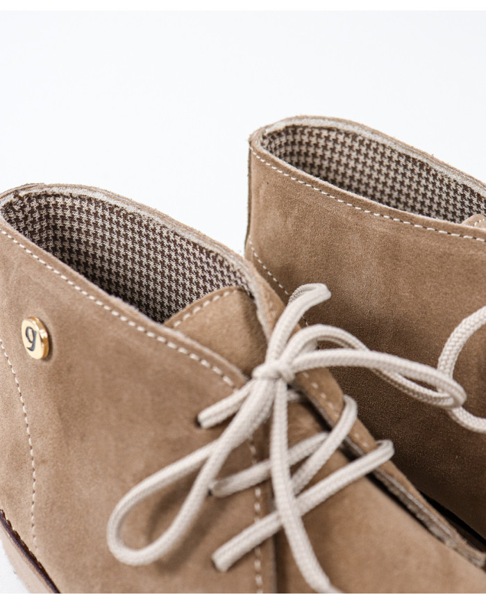 Madonna Ginova Boots with Interior Hot