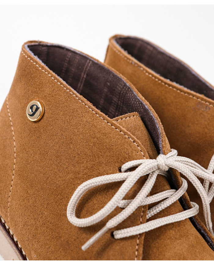 Madonna Ginova Boots with Interior Hot