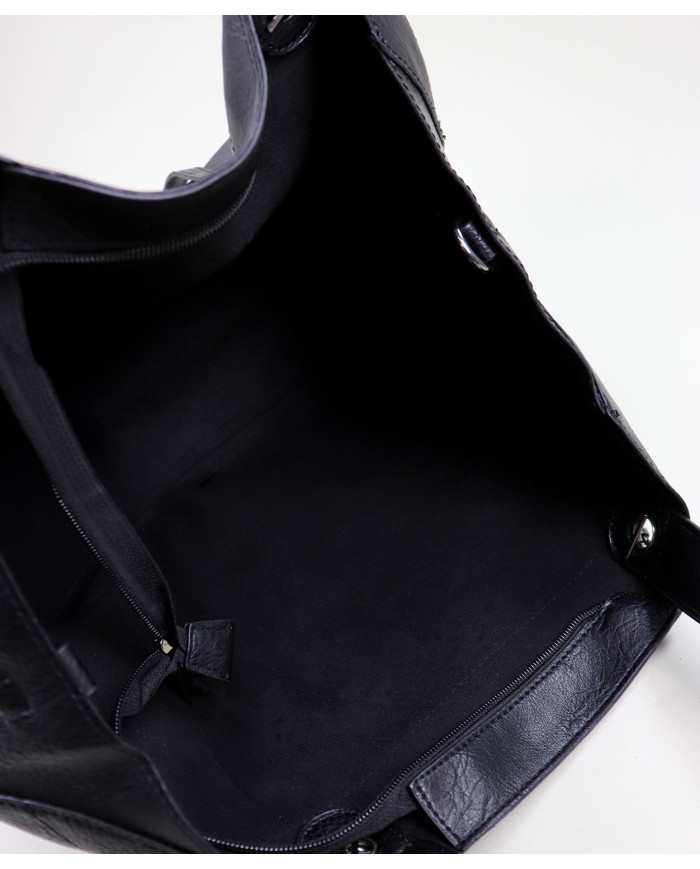 Bolsa de ropa negra de damas con bolsa interior