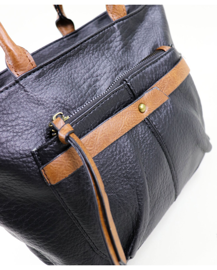 Mala Preta de Senhora com Bolso Frontal