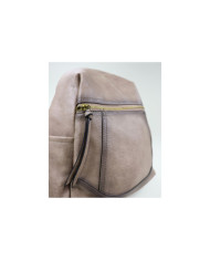 Mochila Taupe de Senhora com Abertura Principal Atrás