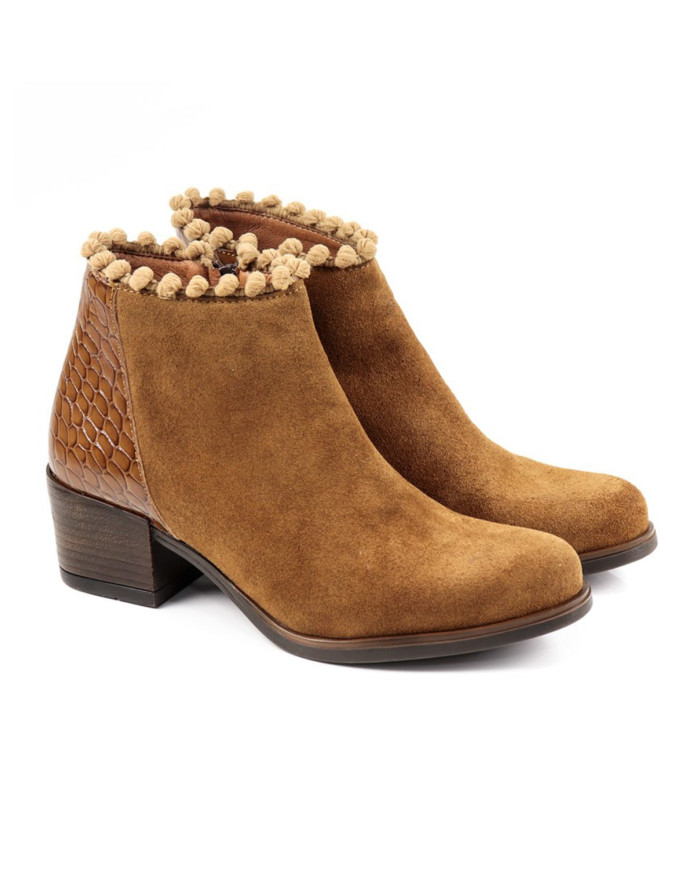 Botas de Senhora Camel com Aplicação às Bolas Ginova