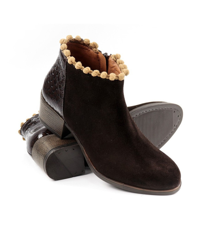 Brown Lady Boots with Ginova Ball Application