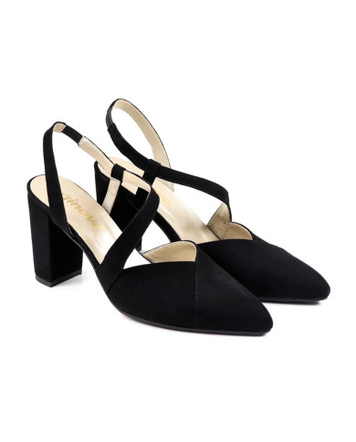 Women's Sandals Ginova Black with Stylish Cut