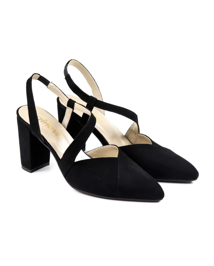 Women's Sandals Ginova Black with Stylish Cut