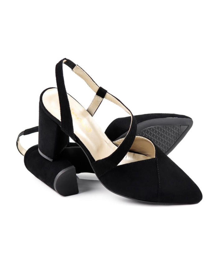 Sandalias de mujeres Ginova con cortes elegantes