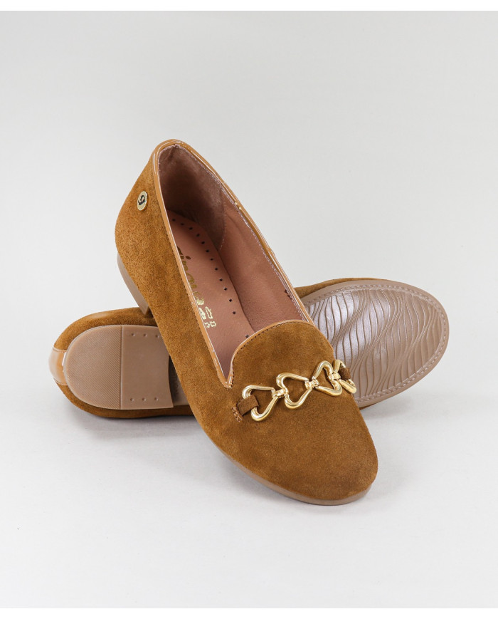 Zapatos Lady Ginova con aplique dorado