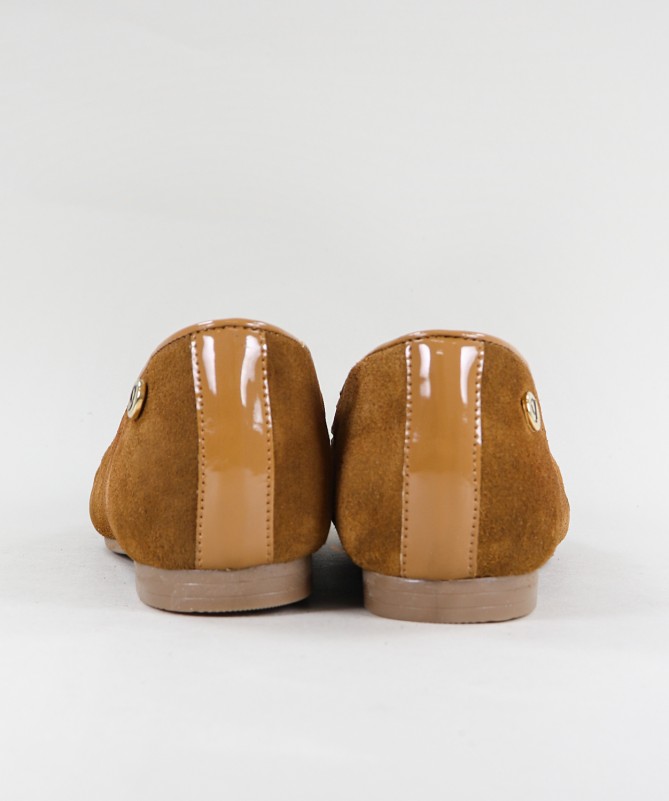 Sapatos de Senhora Ginova com Aplique Dourado