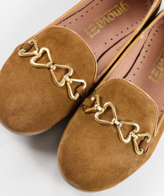 Sapatos de Senhora Ginova com Aplique Dourado