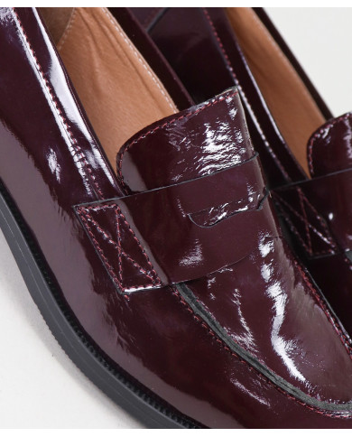 Sapatos de Senhora Ginova Envernizados