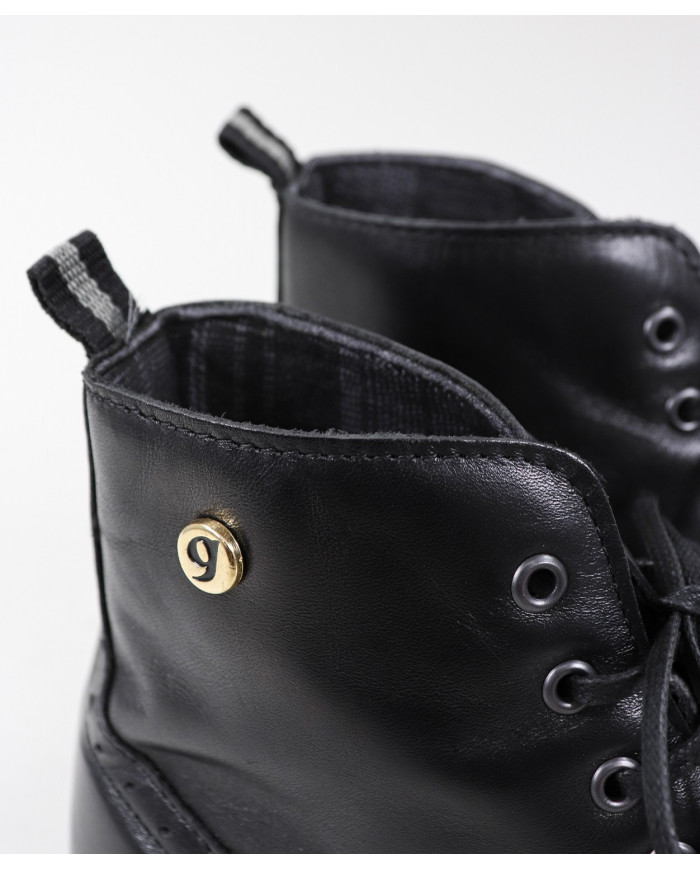 Botas de Senhora Ginova com Atacadores