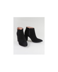 Maria Ginova Botas con Fecho