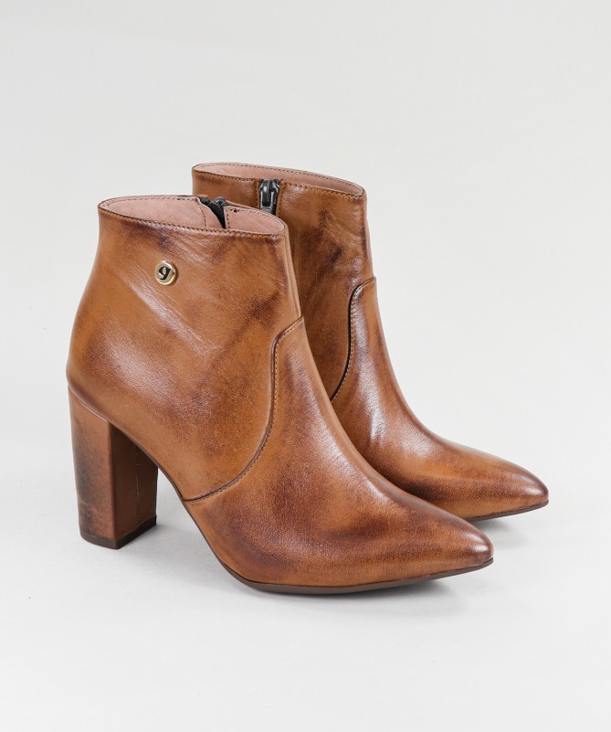 Botas Camel de Senhora Ginova com Fecho