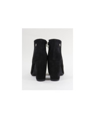 Maria Ginova Botas con Fecho