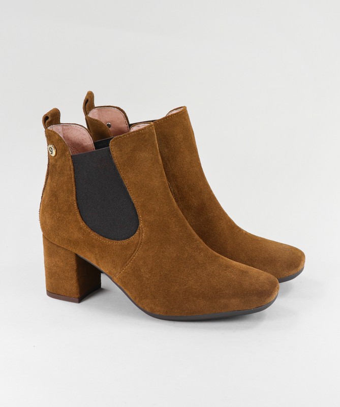 Botas Camel de Senhora Ginova com Elástico