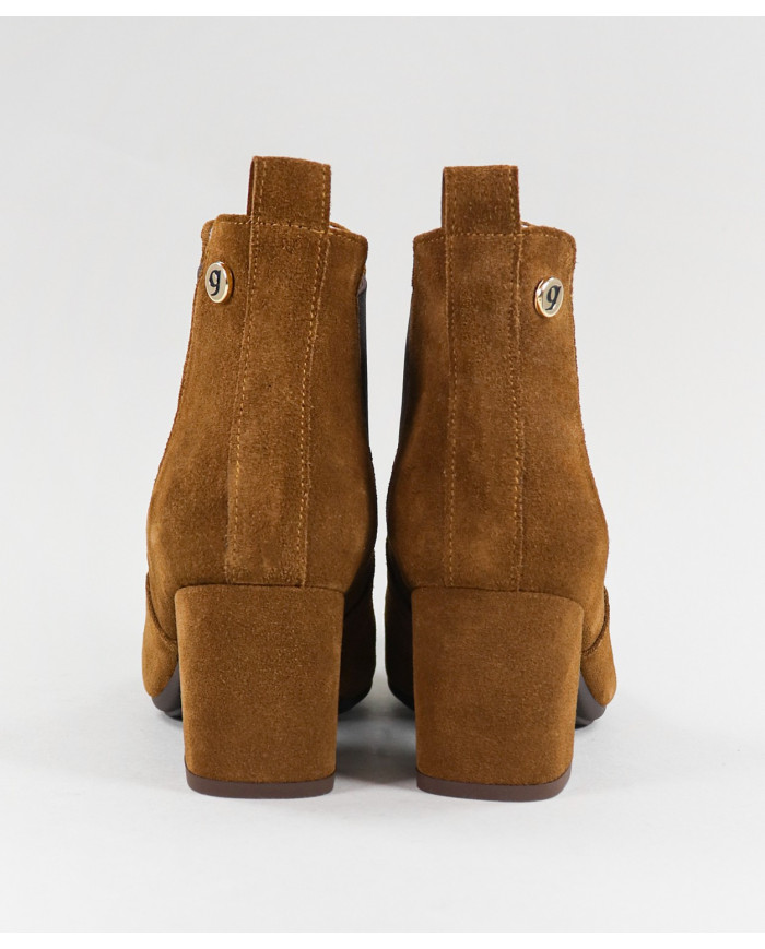 Botas de Lady Ginova con elástico