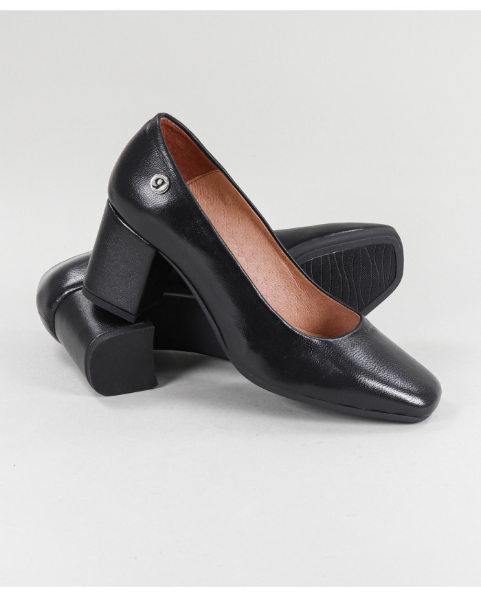 Zapatos Cerrados de Tacón Ginova