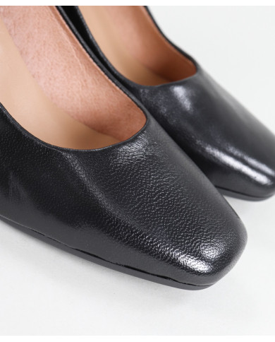 Sapatos Pretos de Senhora Ginova em Pele