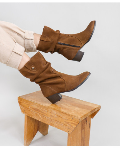 Botas Camel de Cano Alto Ginova com Fecho