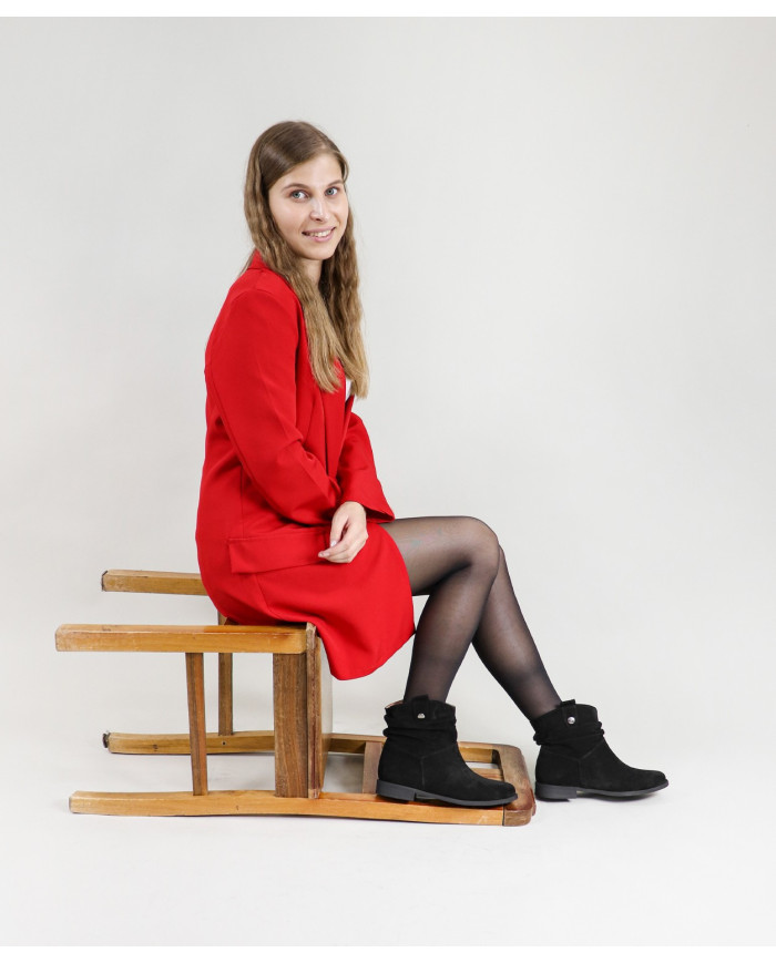 Ms. Ginova Boots with Pullers